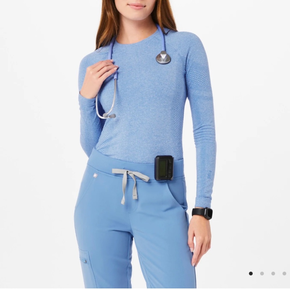 FIGS Salta Seamless Longsleeve Underscrub Top in color Ciel Blue NWT